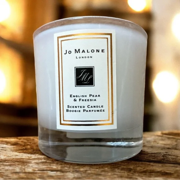 Jo Malone English Pear & Freesia Scented Mini Candle - Picture 1 of 2